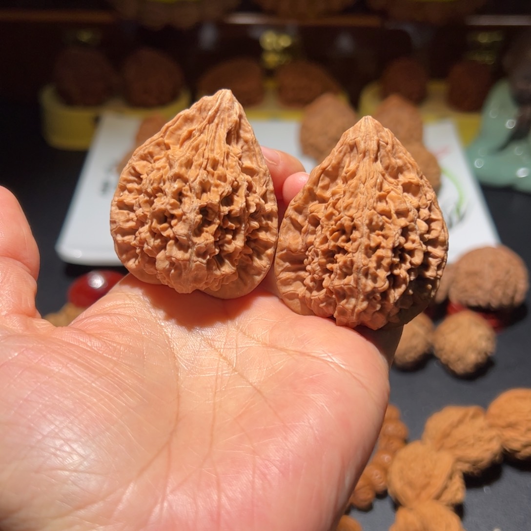 文玩核桃把件火凤鸡心
