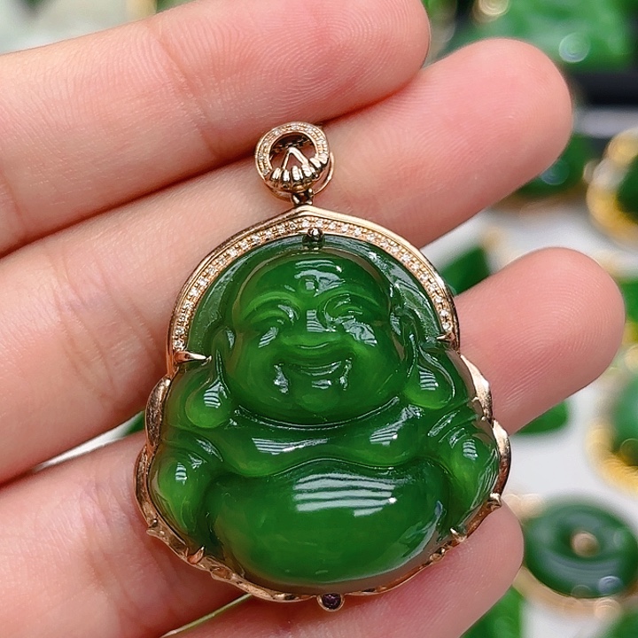 和田玉（碧玉）颈饰18K金镶嵌