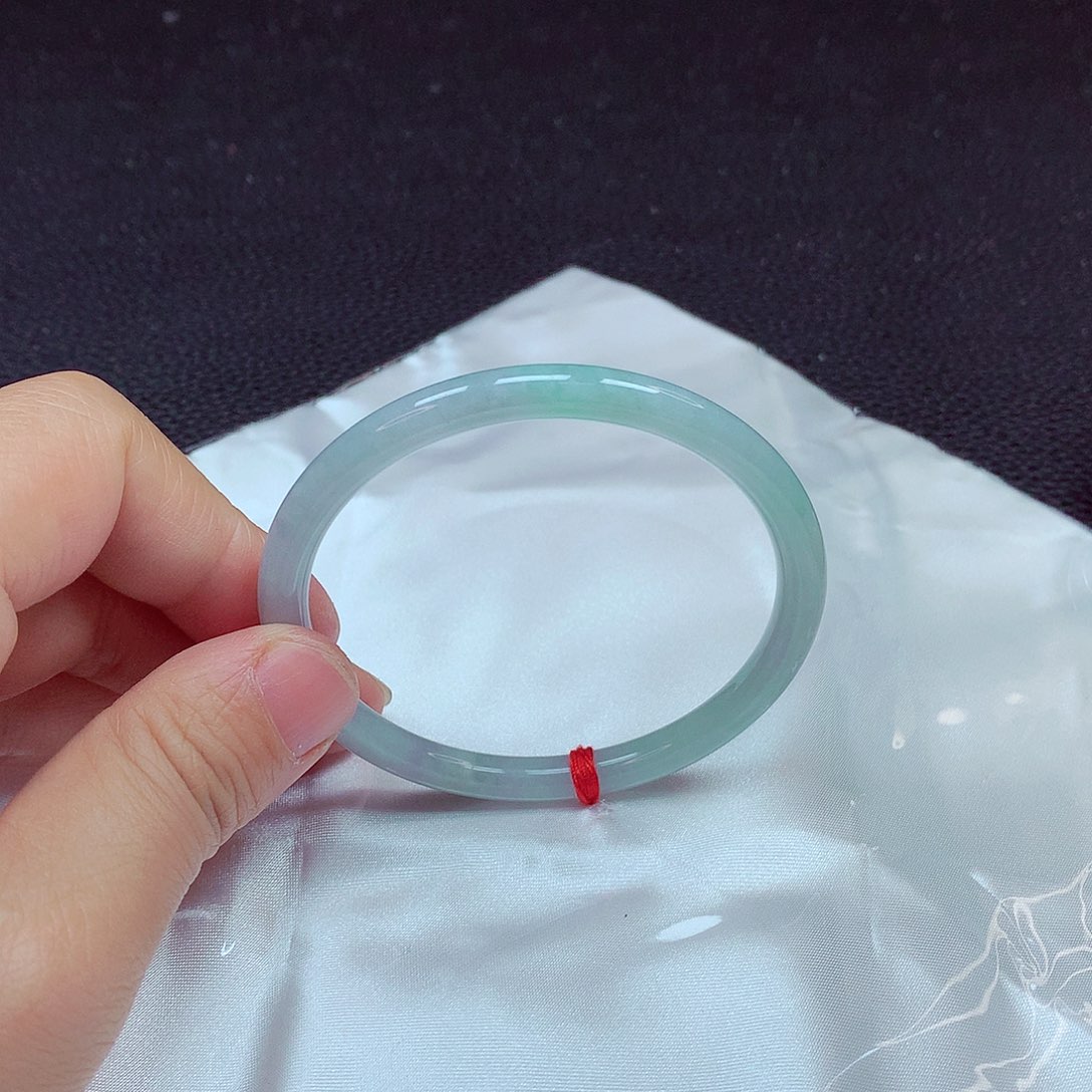 翡翠手镯未镶嵌手镯57