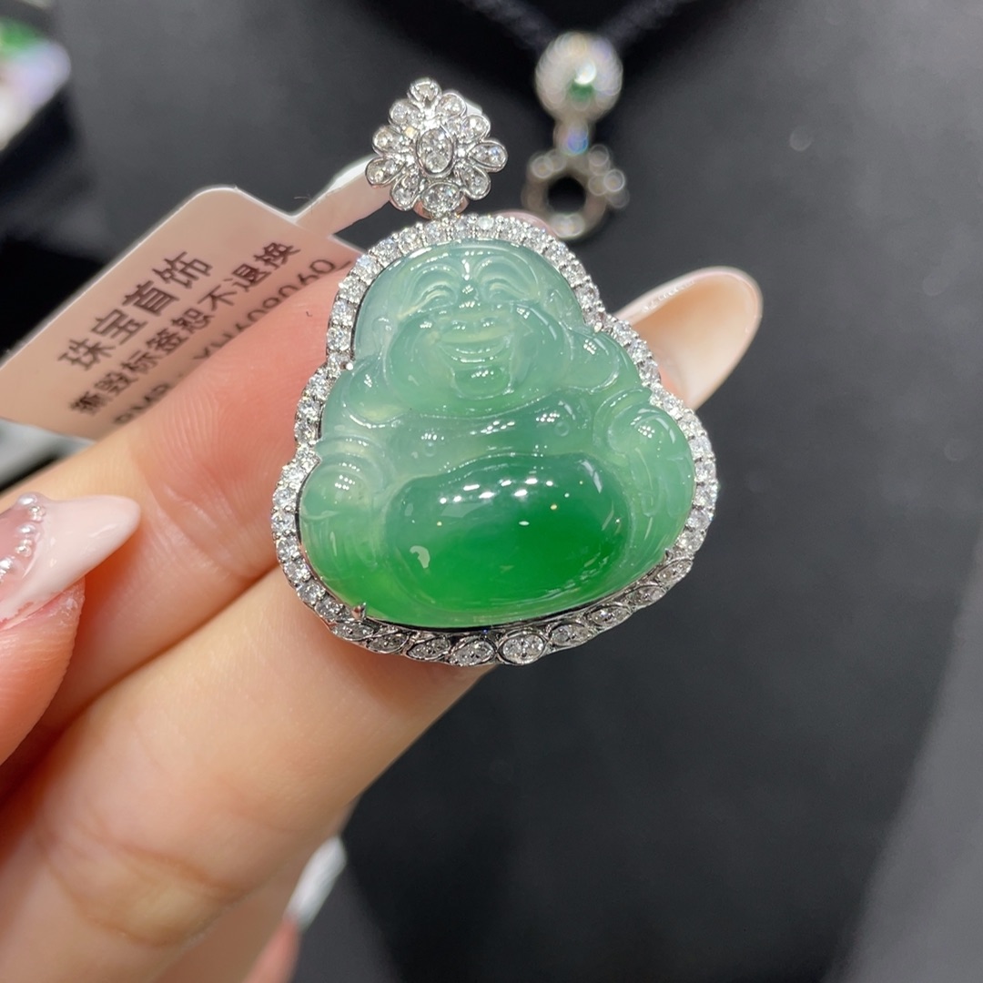 翡翠颈饰18K金镶嵌天然缅甸翡翠a货