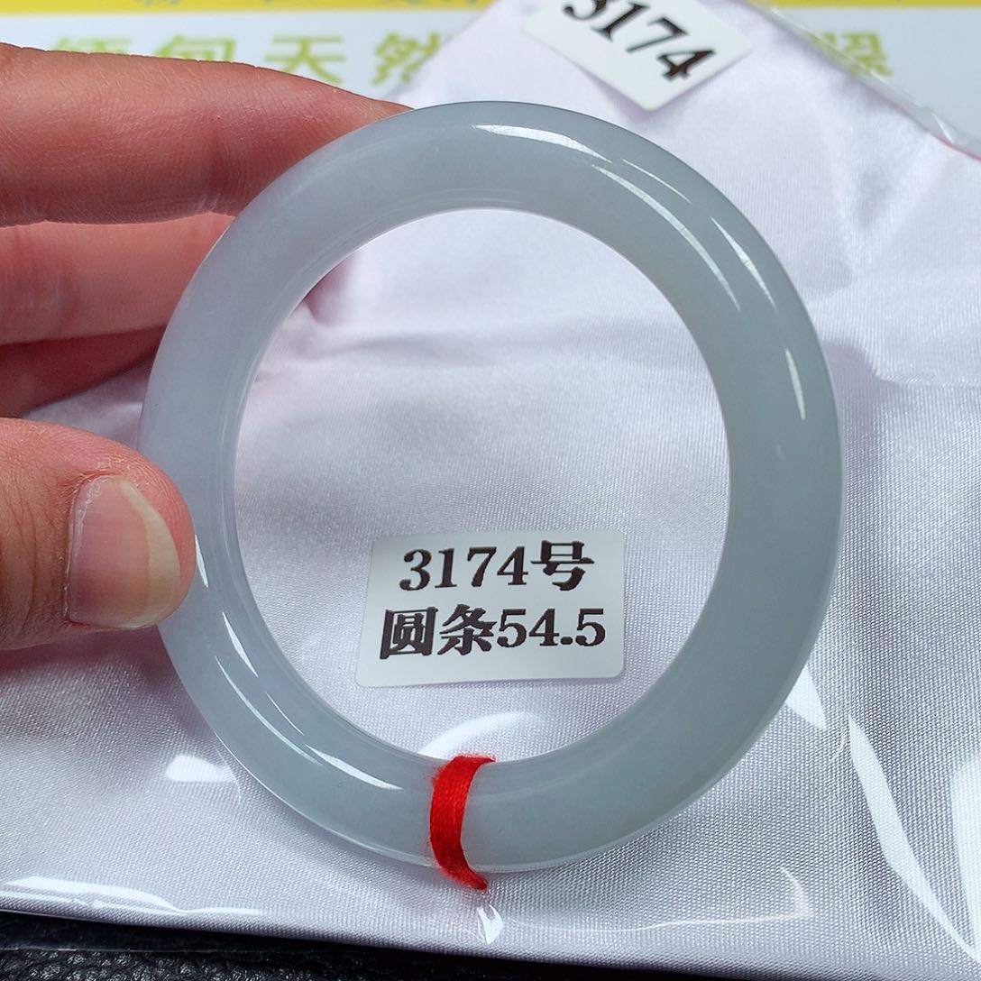 【闪购商品】翡翠手镯未镶嵌3174号