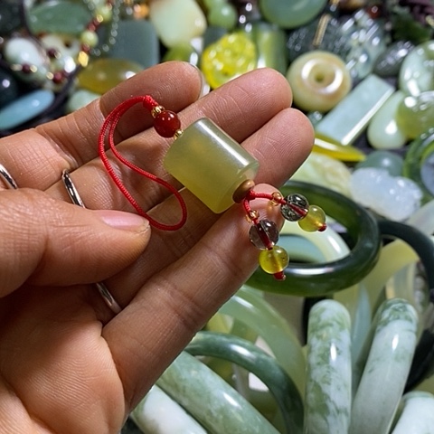 岫玉手机挂件未镶嵌