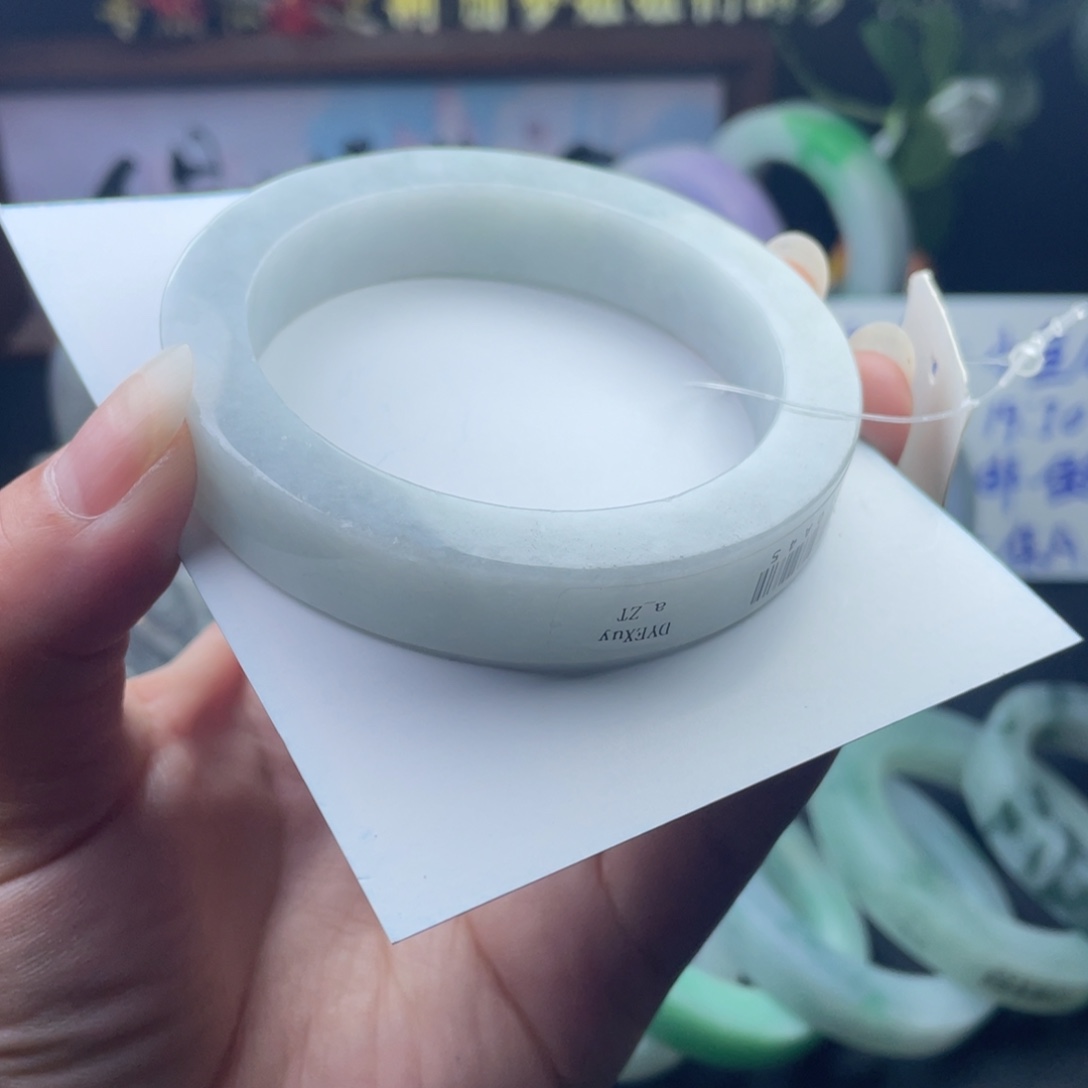 未镶嵌翡翠定制翡翠今***念