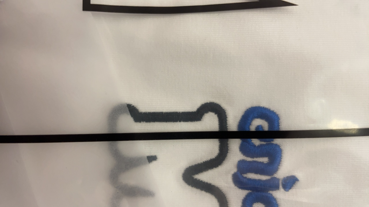 me小m基础款刺绣短袖