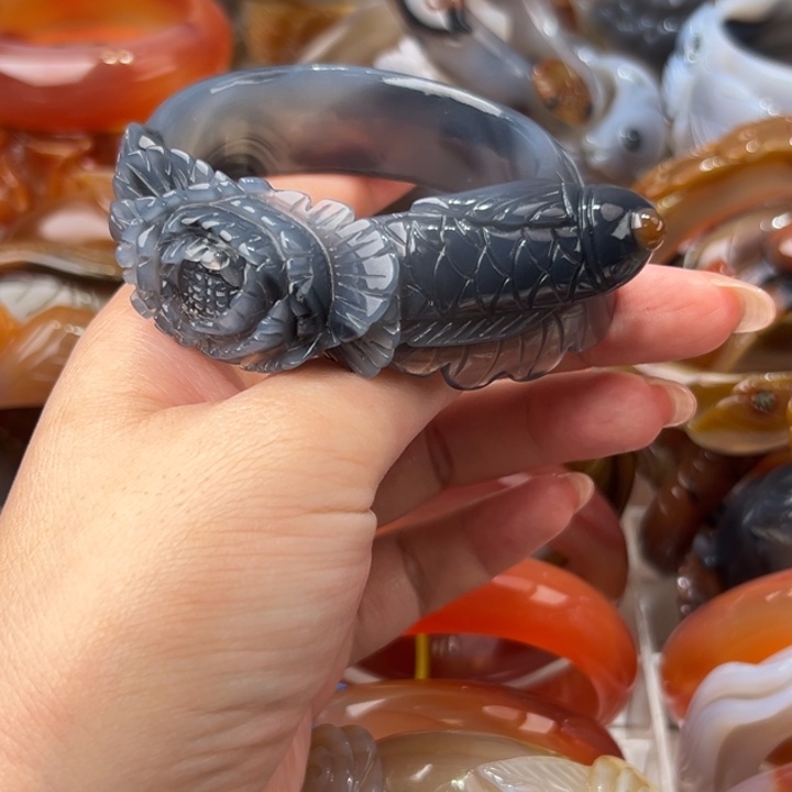 *****手镯玛瑙/玉髓未镶嵌一共399