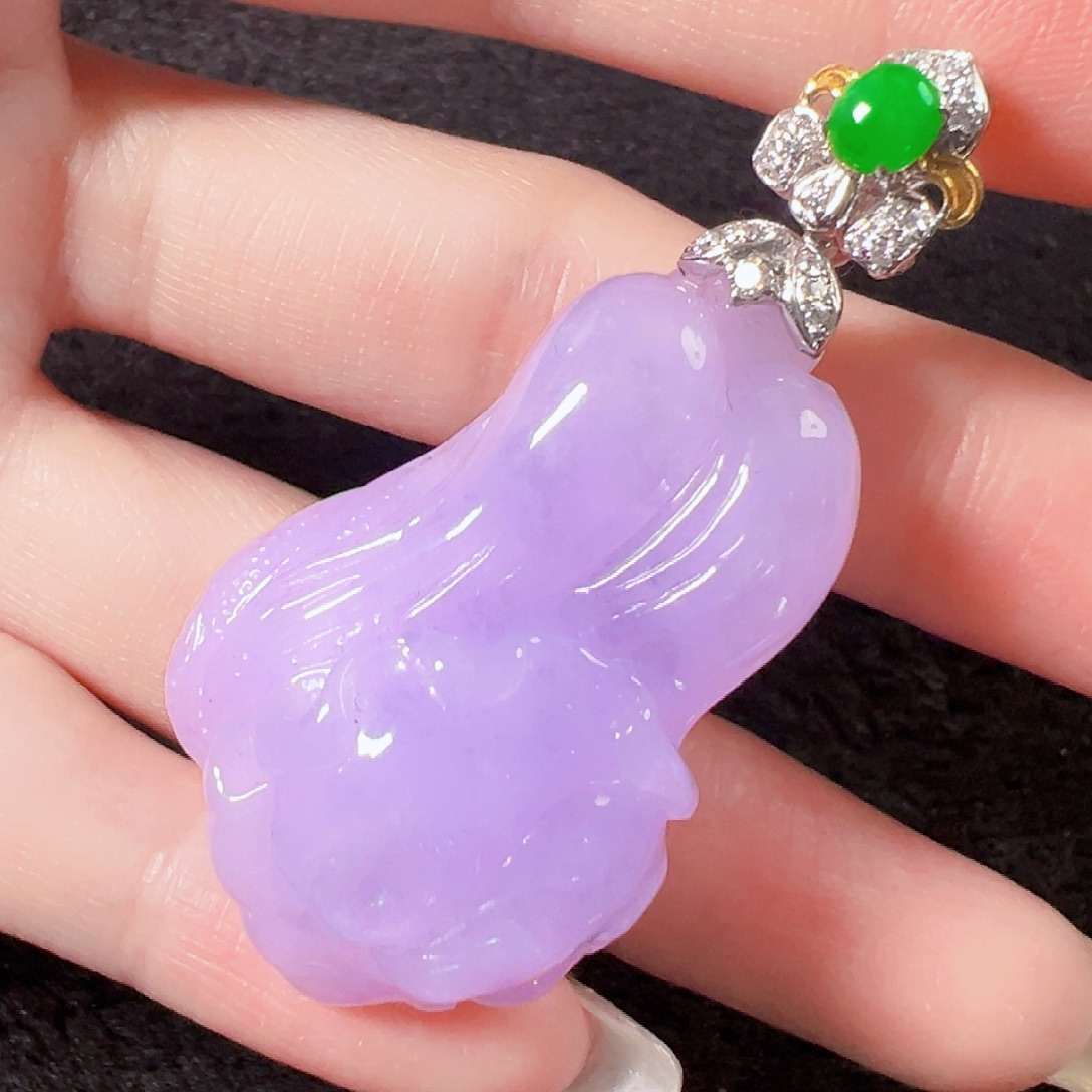 翡翠18K金镶嵌颈饰签收后24小时鉴赏期，过时不退