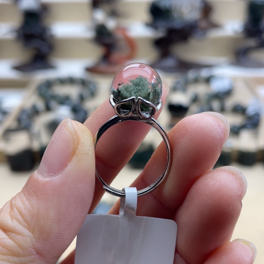 水晶戒指银S925镶嵌绿幽灵金字塔单珠