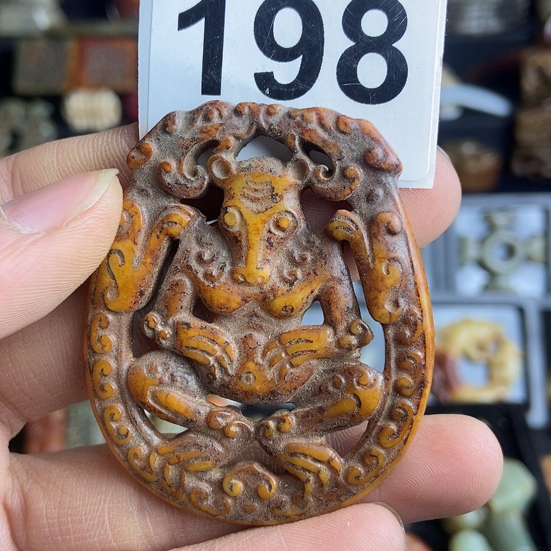 和田玉饰品未镶嵌