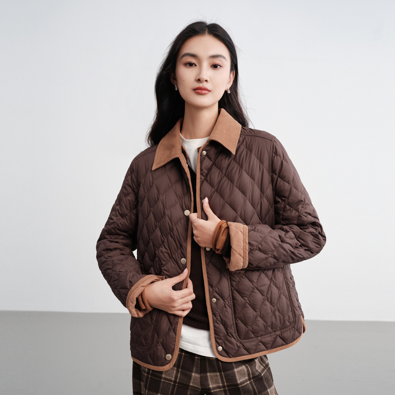 EP雅莹2025新品 翻领撞色简约轻便保暖大口袋羽绒服外套Y102A