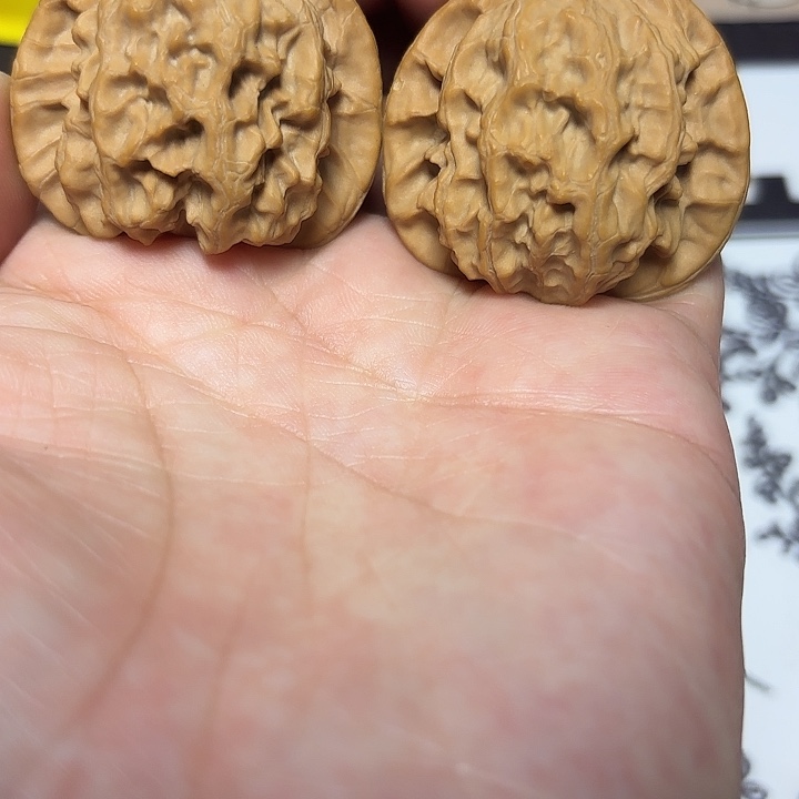 吊坠桃核梨木台核桃