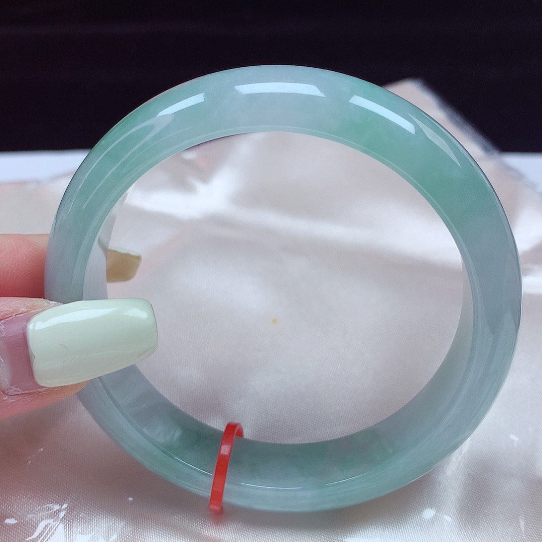 翡翠手镯未镶嵌56-57圈