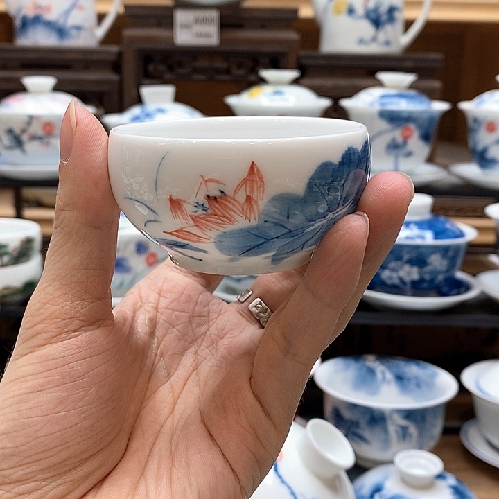 手绘荷花主人杯内外绘65cc釉下彩微瑕福利款