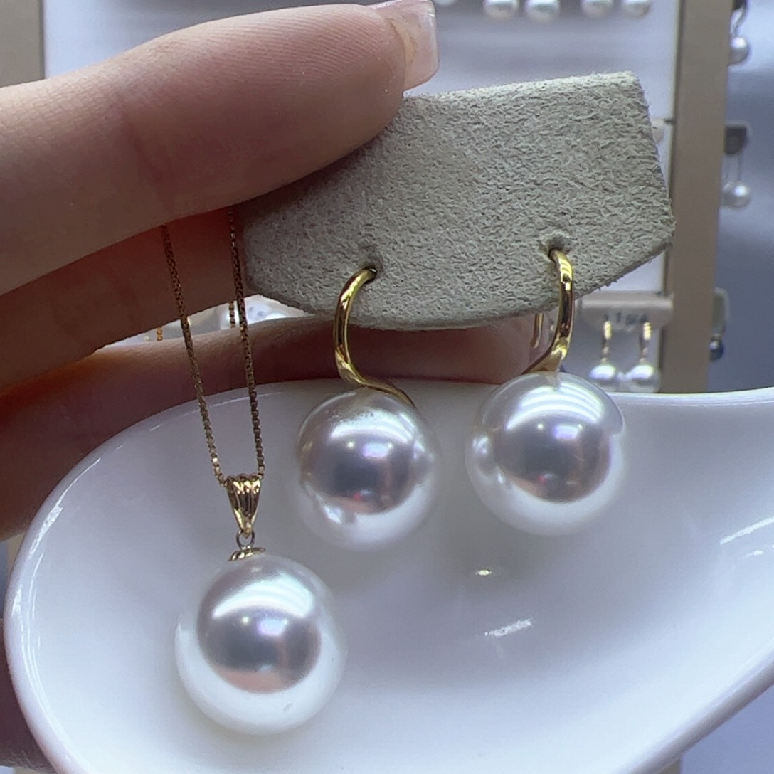 淡水珍珠吊坠(赠链)18K金镶嵌