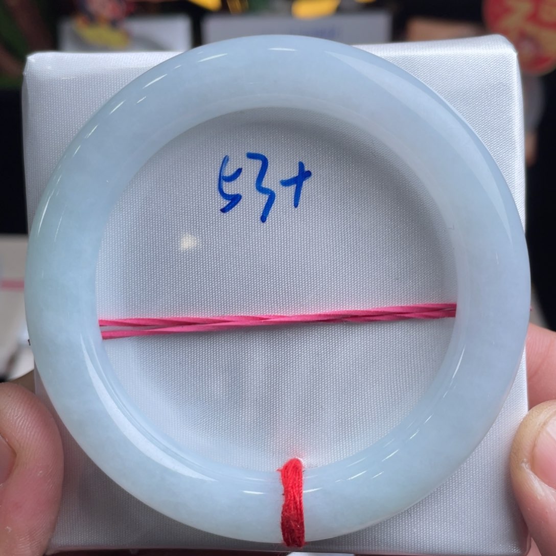 翡翠手镯未镶嵌缅甸翡翠手镯