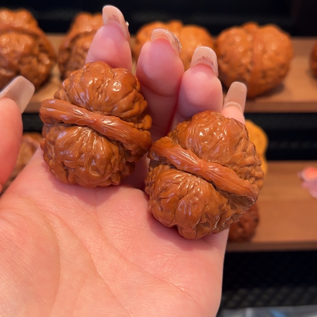 桃核吊坠V**窝蛤蟆头38精品831