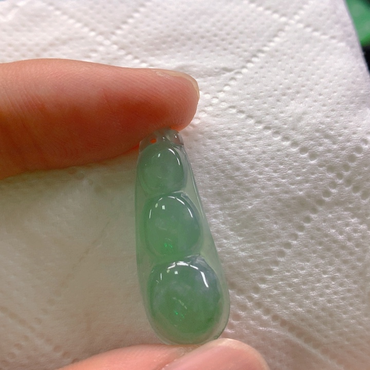 翡翠未镶嵌挂件翡翠