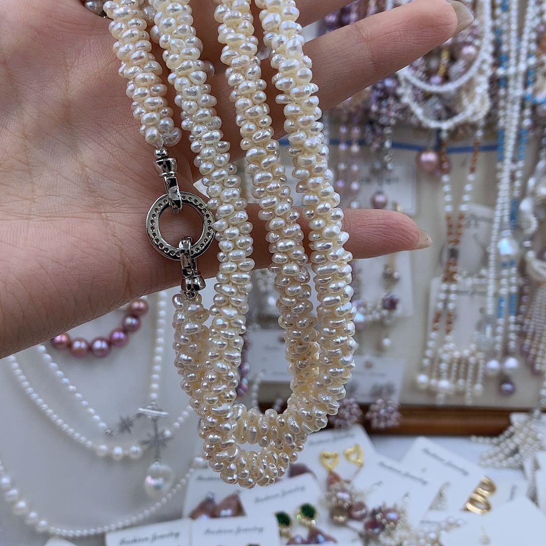 项链18K金镶嵌淡水珍珠咪*