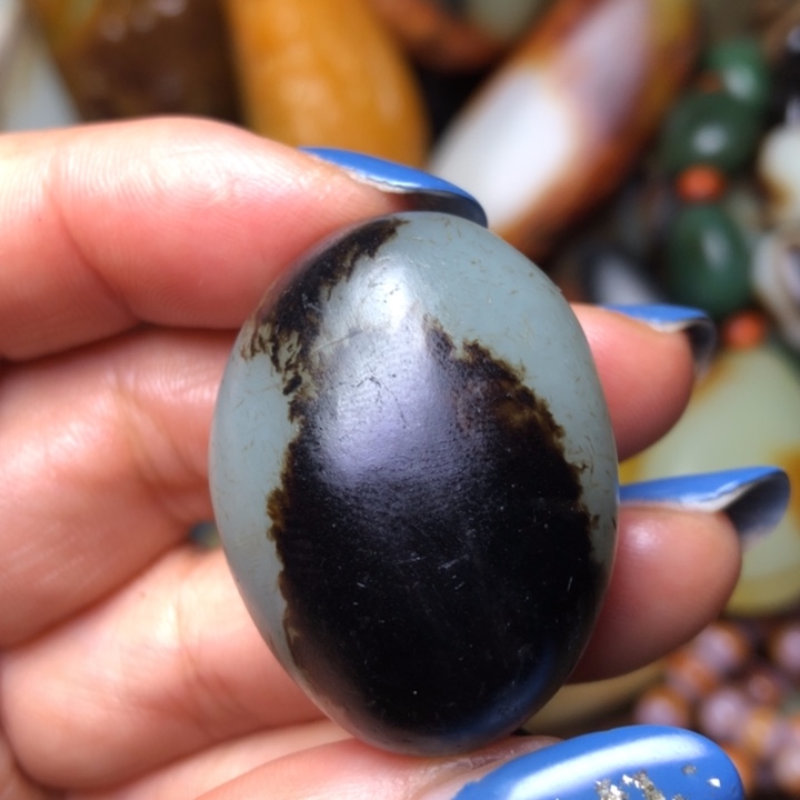 S***依和田玉未镶嵌珠宝奇石