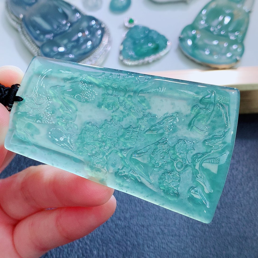 翡翠未镶嵌颈饰翡翠