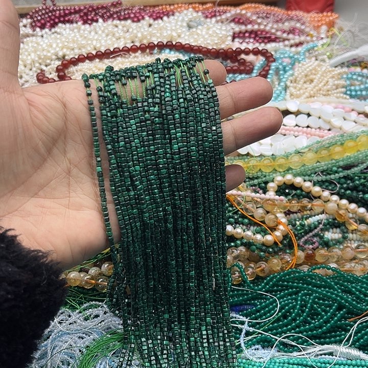 玛瑙/玉髓珠宝半成品未镶嵌一条2/2mm孔雀石方糖