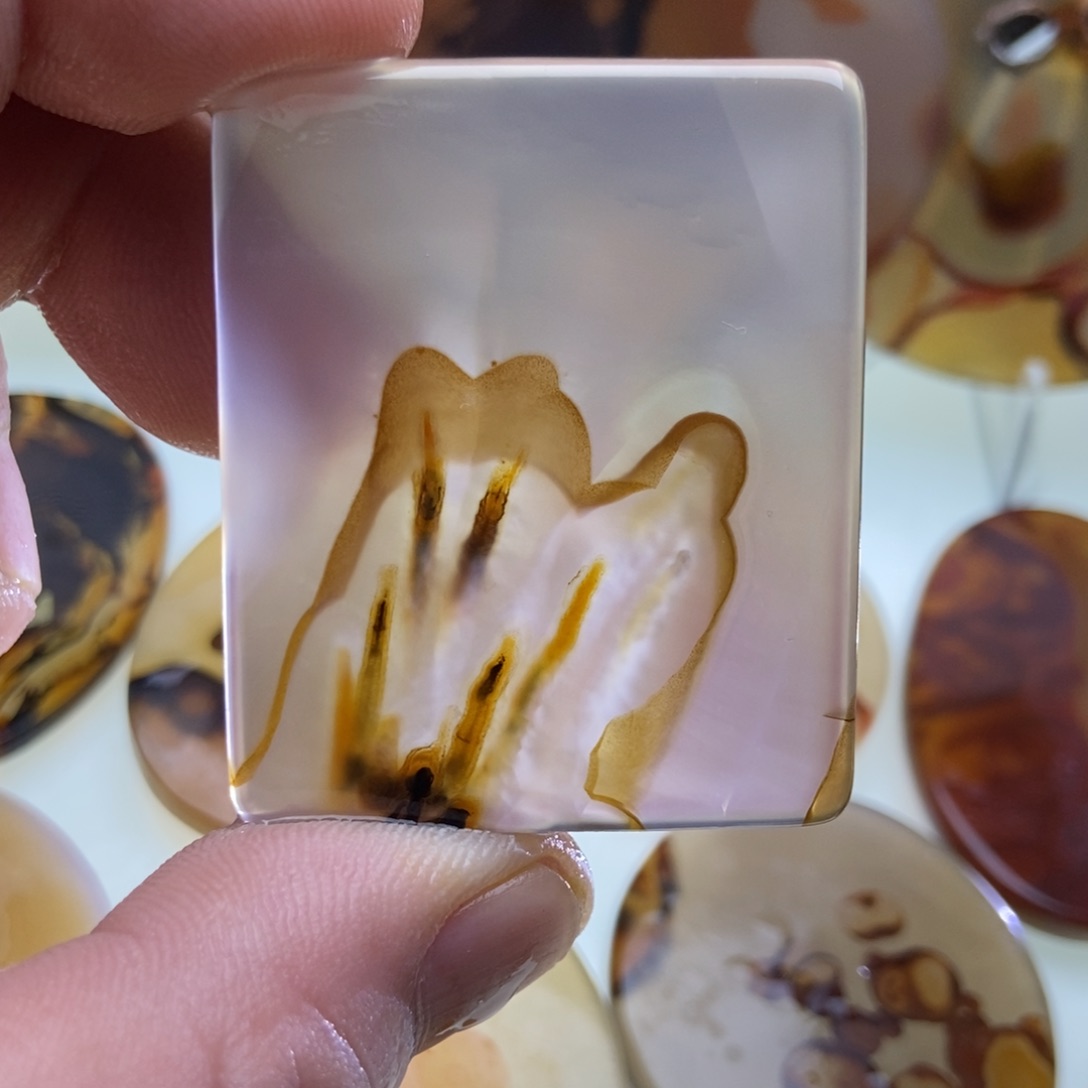 【闪购商品】玛瑙/玉髓颈饰未镶嵌