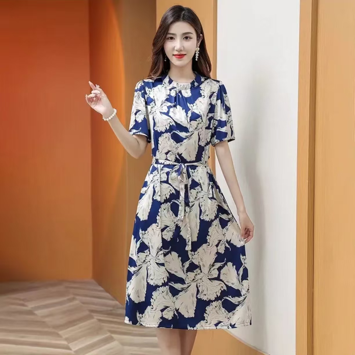 百合雅韵裙 时尚轻奢亲肤透气中长款连衣裙气质显瘦