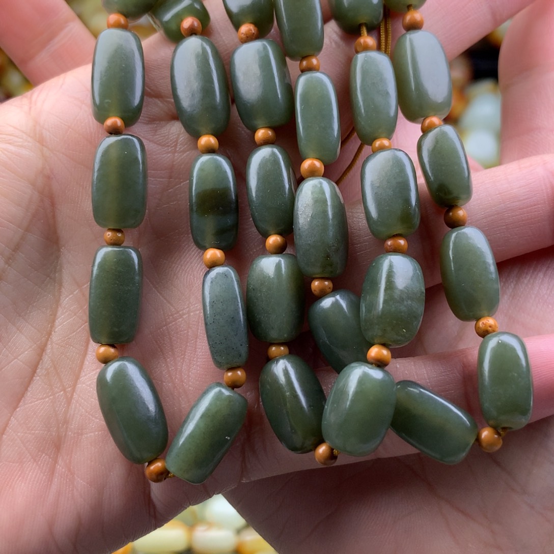 和田玉未镶嵌手链