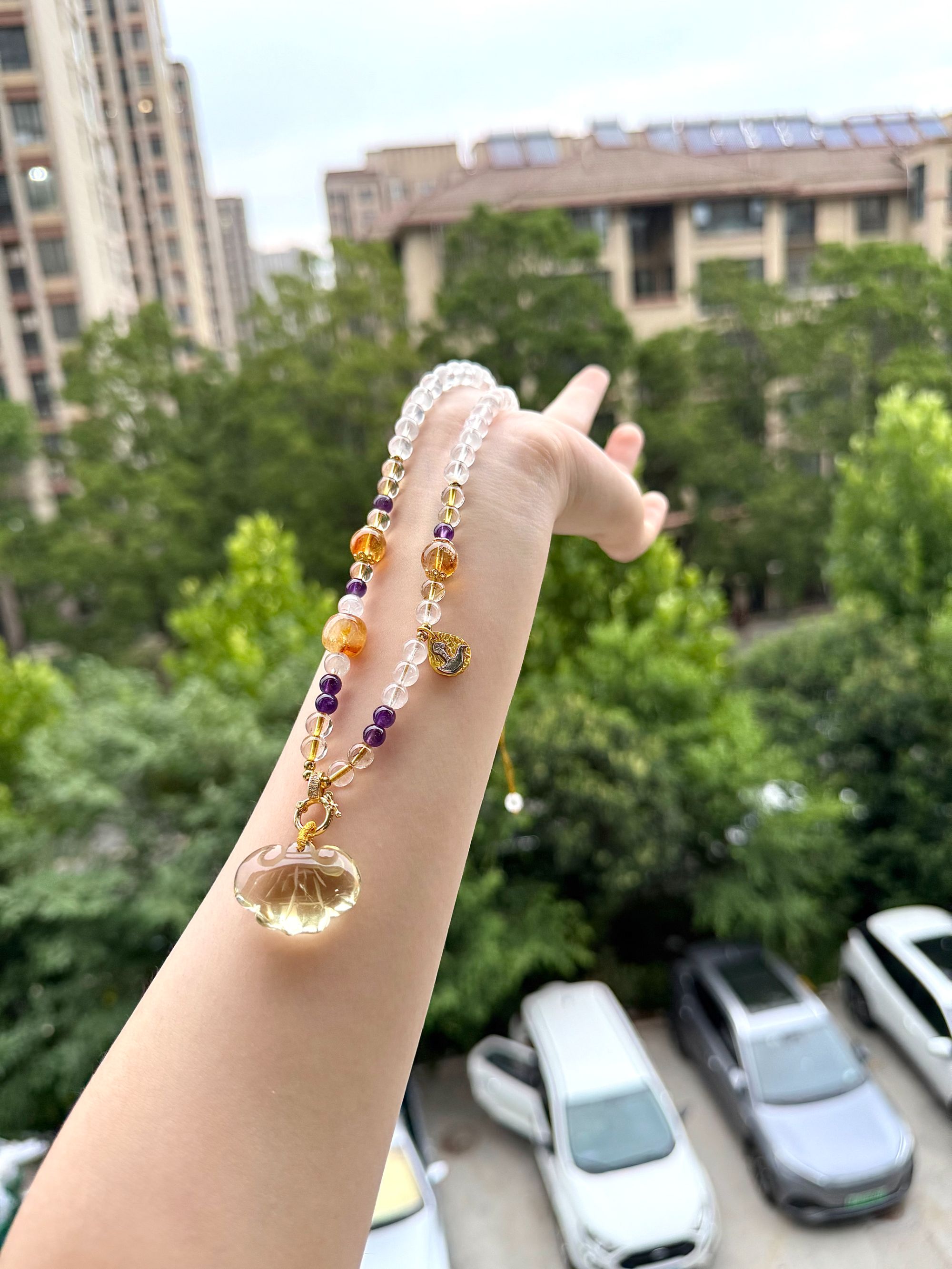 【莹莹专属】天然黄水晶如意锁吊坠M4975