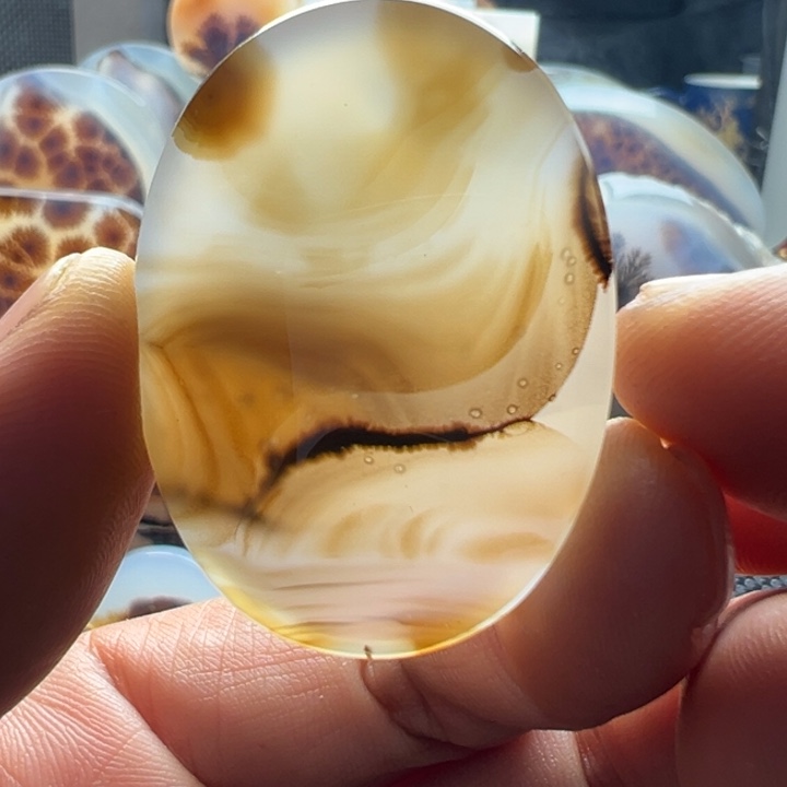 未镶嵌玛瑙/玉髓珠宝奇石