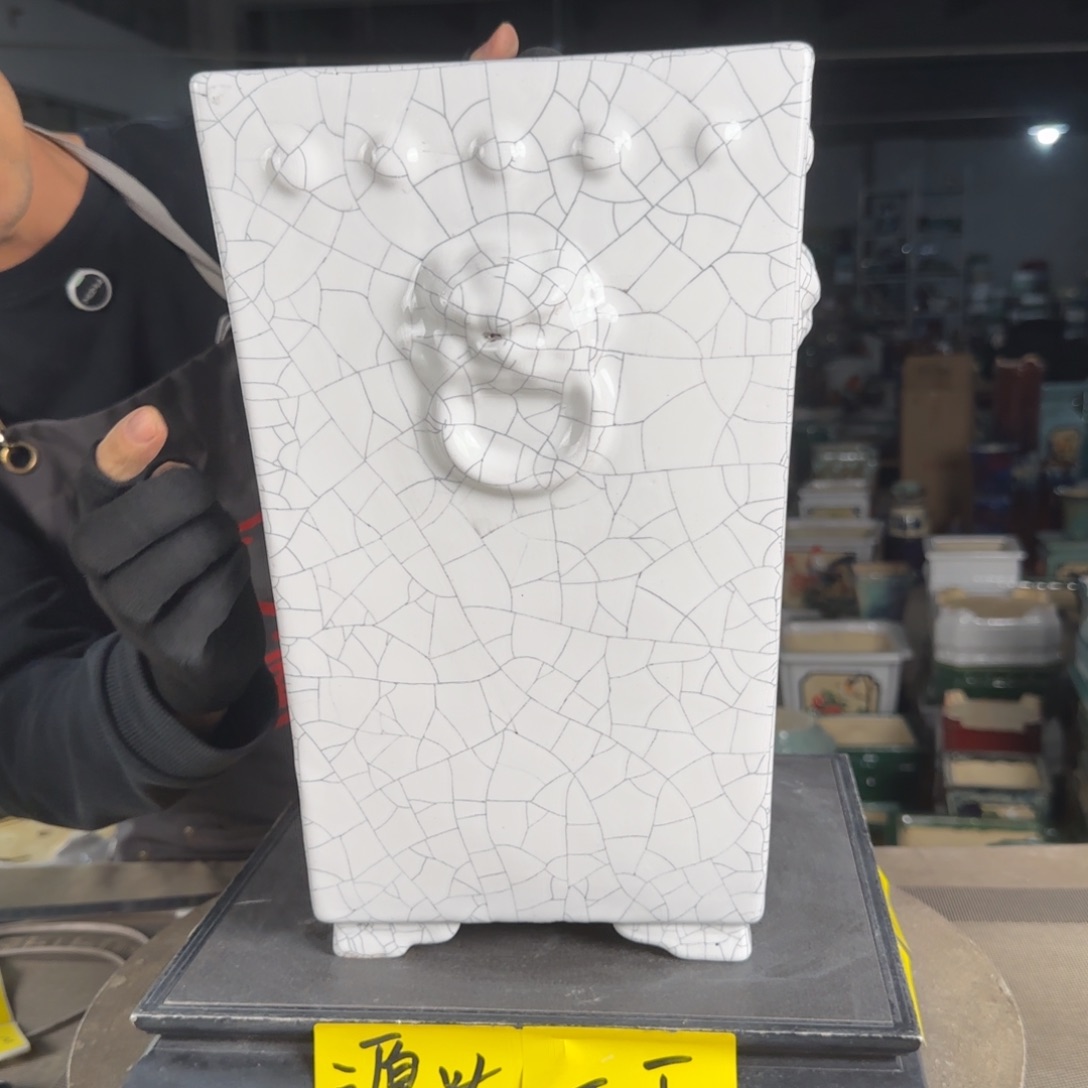 石湾花盆高35，内口17缩釉缝隙