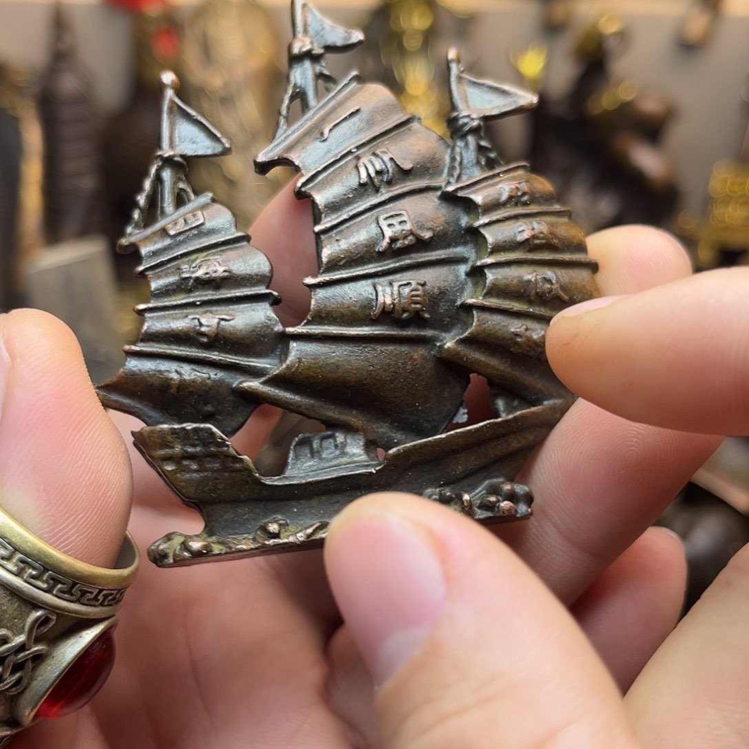 精美铜器工艺品等