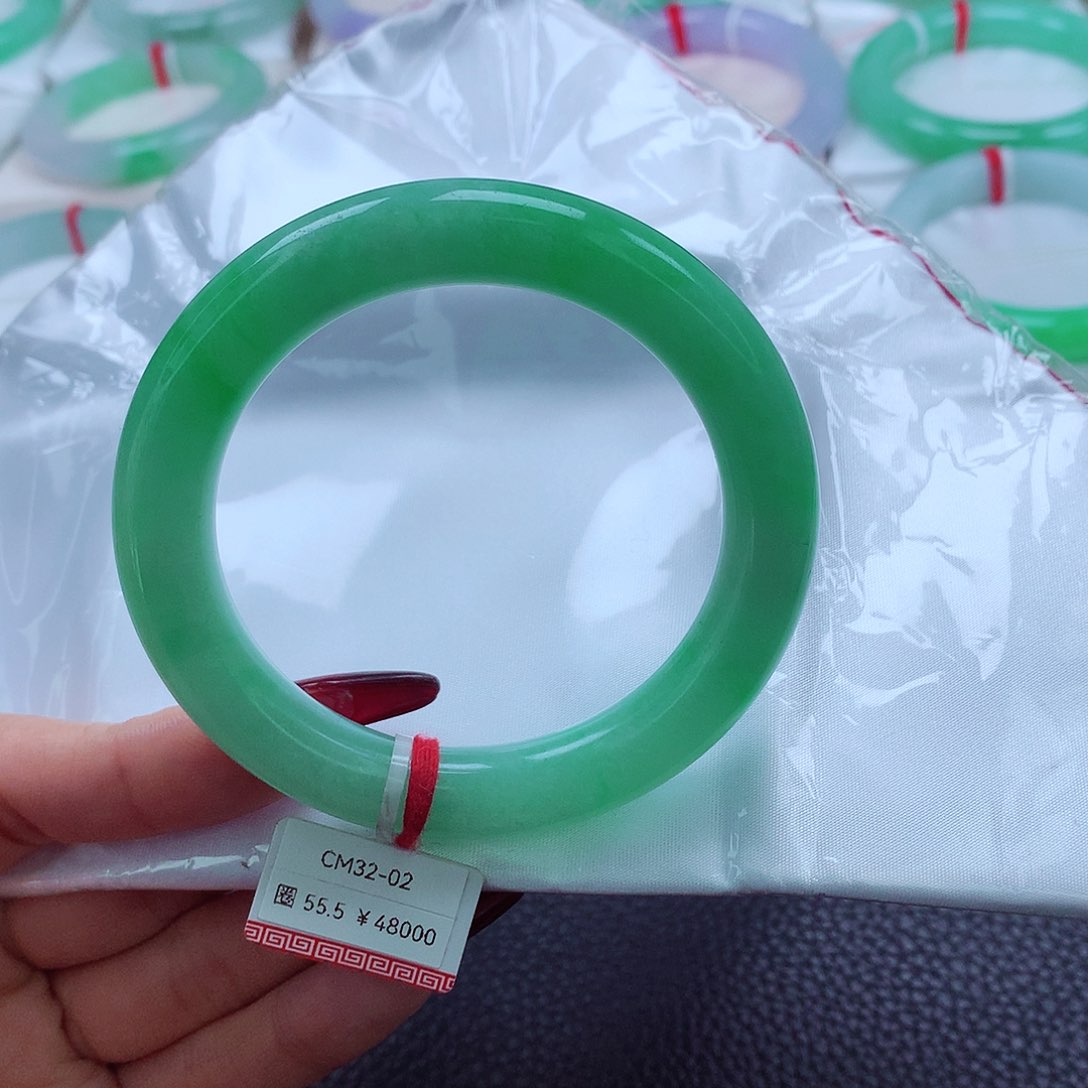 翡翠手镯未镶嵌55.56.57