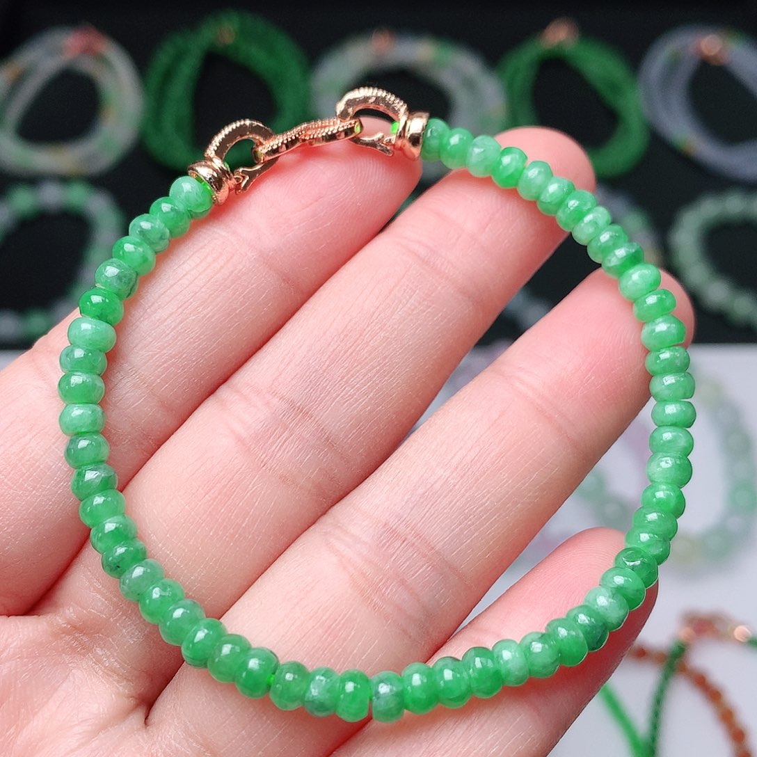 翡翠手链未镶嵌翡翠