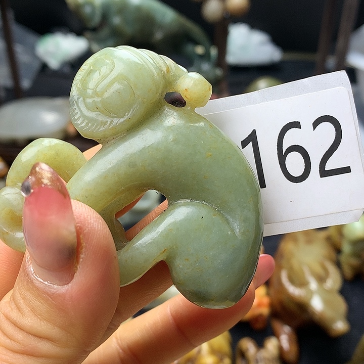 和田玉未镶嵌车挂