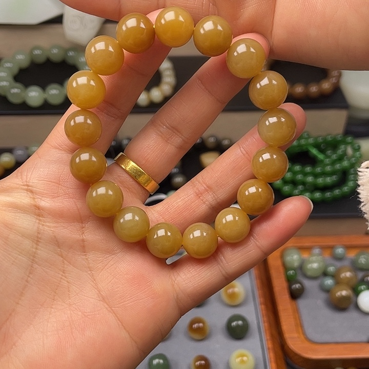 和田玉（糖玉）未镶嵌手链