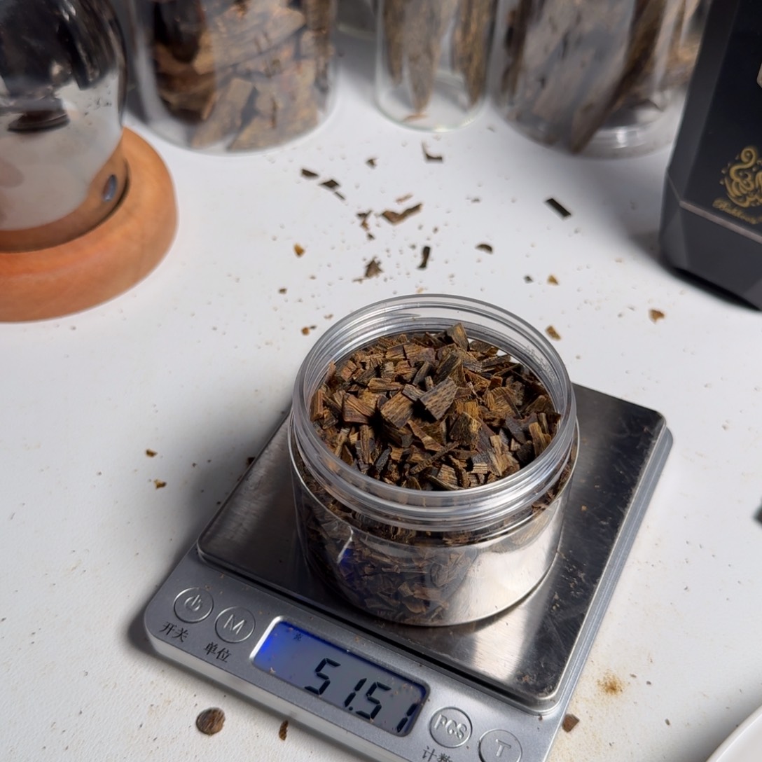 斑纹漆（虎斑木）海南白露沉水切片米粒50