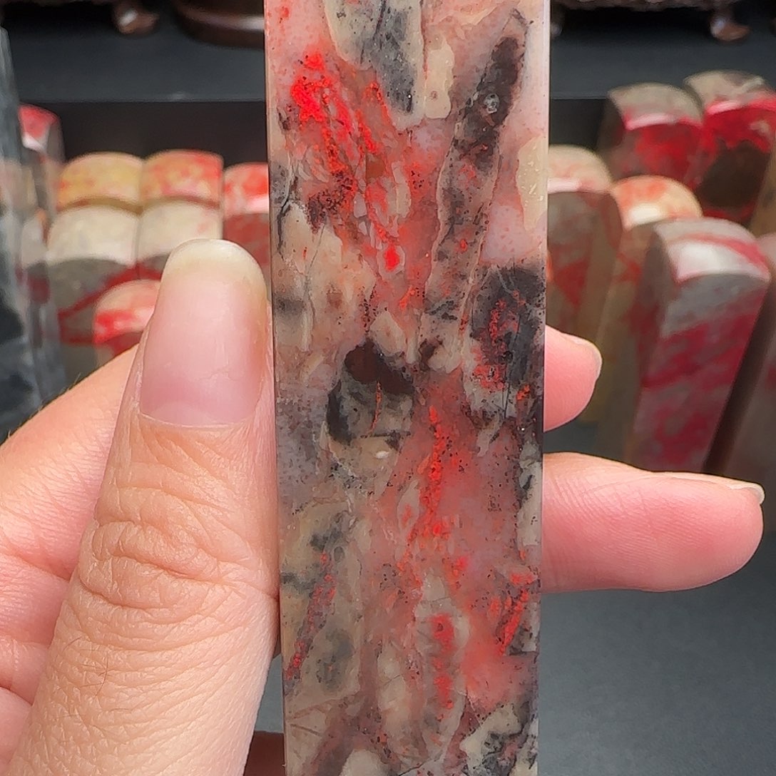 昌化石昌化鸡血石