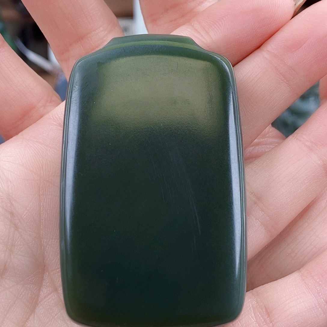 和田玉颈饰未镶嵌佐