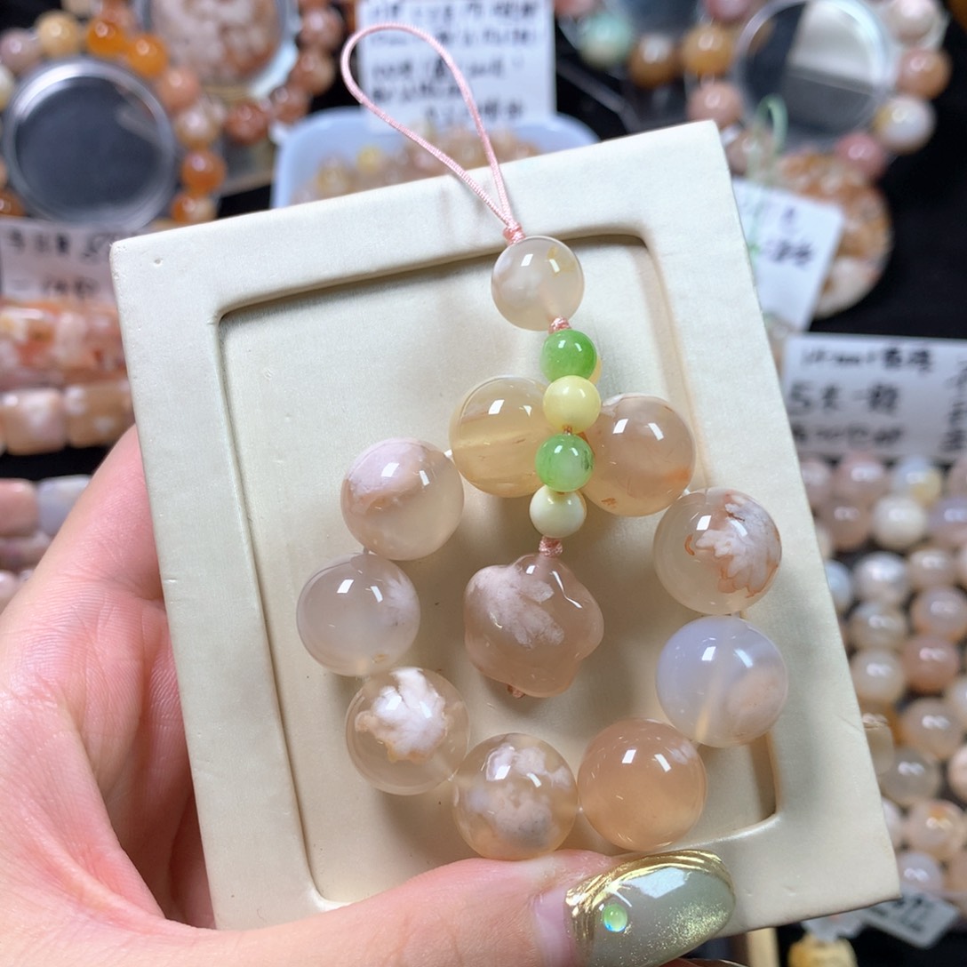 玛瑙/玉髓项圈未镶嵌