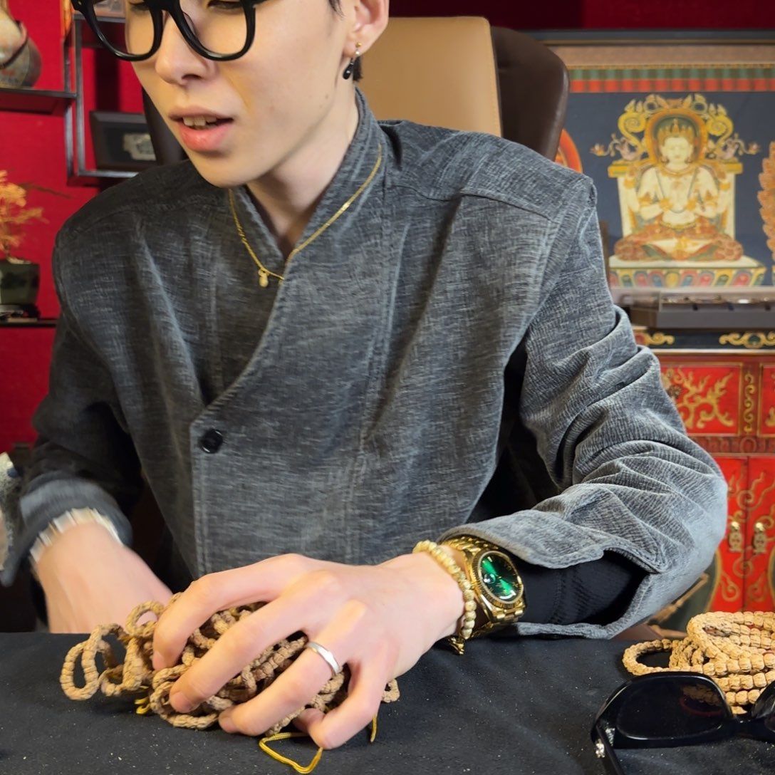 C***0吊坠柏香籽/百香籽药品