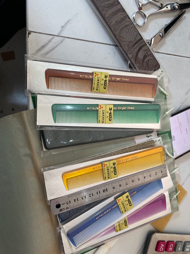 全新日本剪刀梳子三菱日本本士梳子长度15厘米颜色未指定就随机