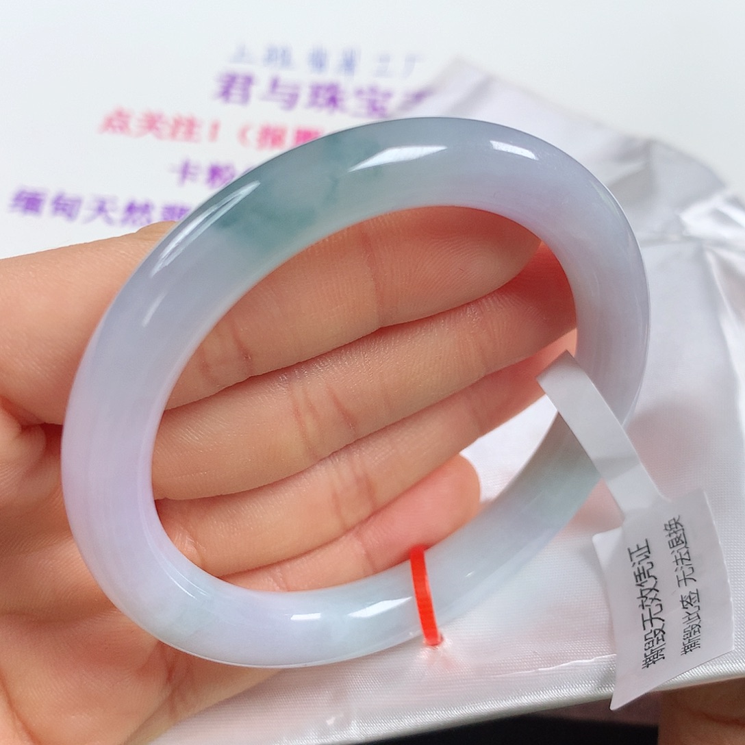 翡翠手镯未镶嵌 圆条⑨⑤