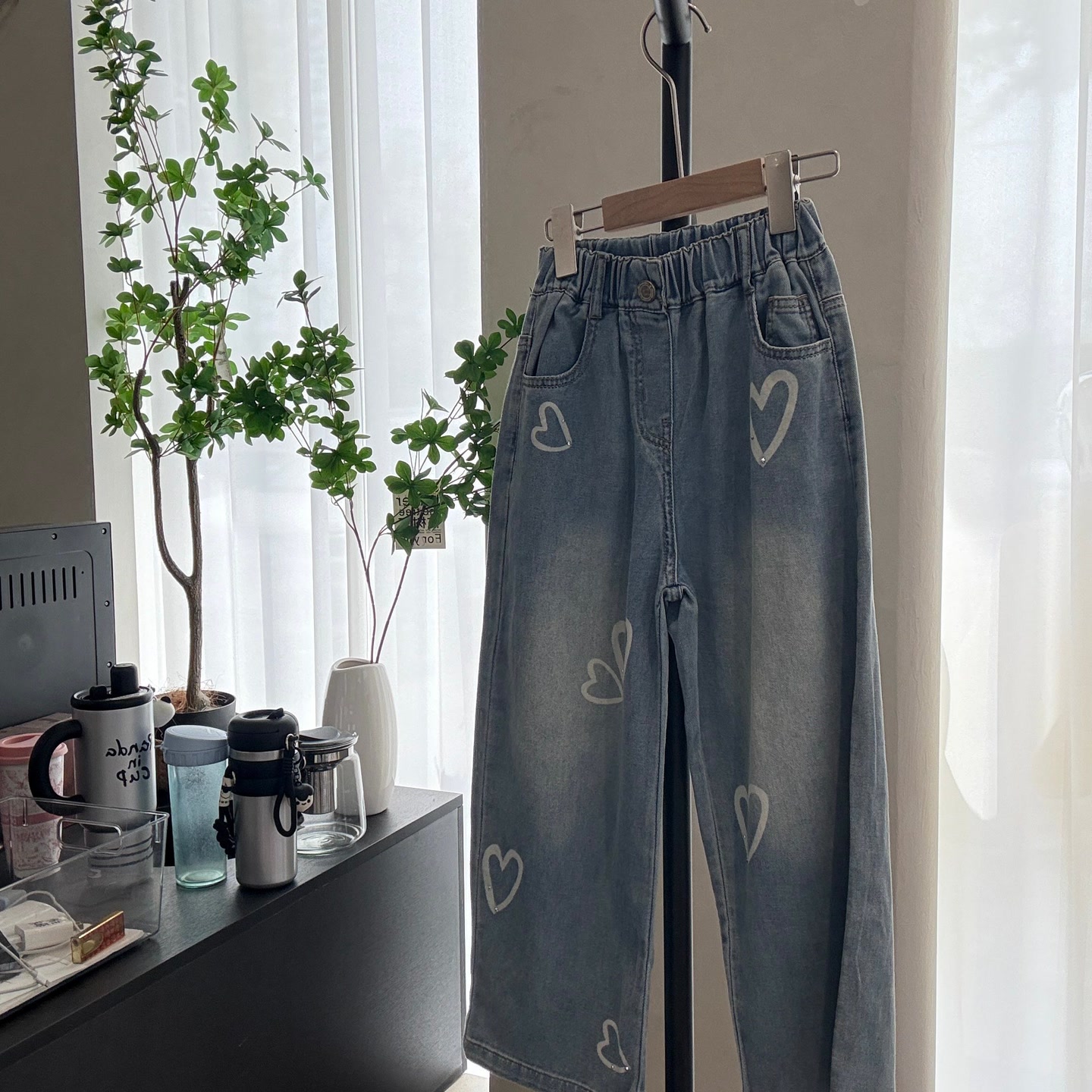 Q2767儿童爱心牛仔裤