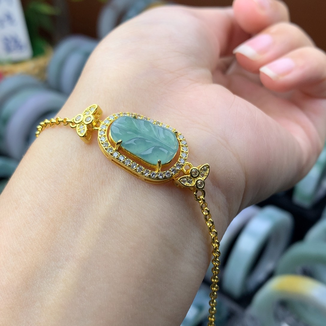 翡翠戒指未镶嵌多样性