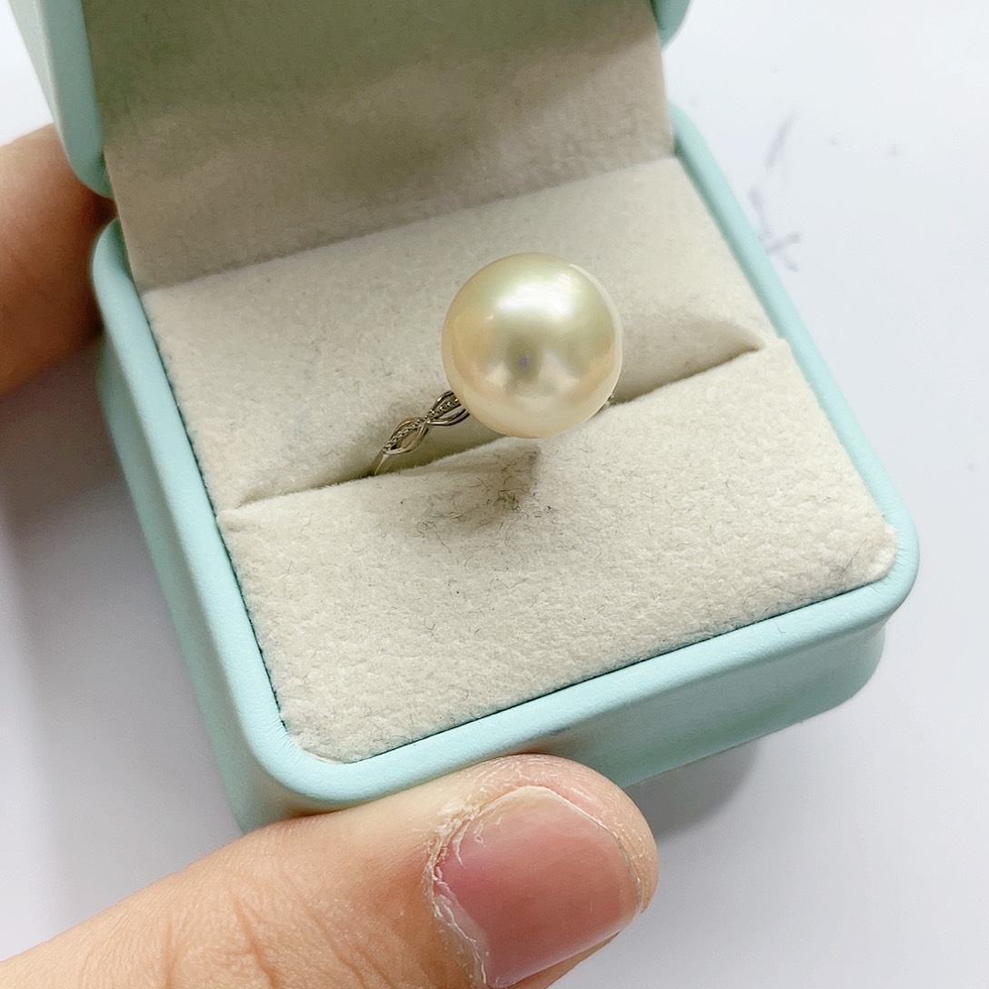 海水珍珠戒指18K金镶嵌
