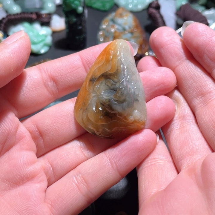 【闪购商品】翡翠颈饰未镶嵌天然翡翠