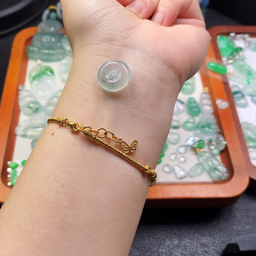 吊坠(不含链)未镶嵌翡翠平安扣