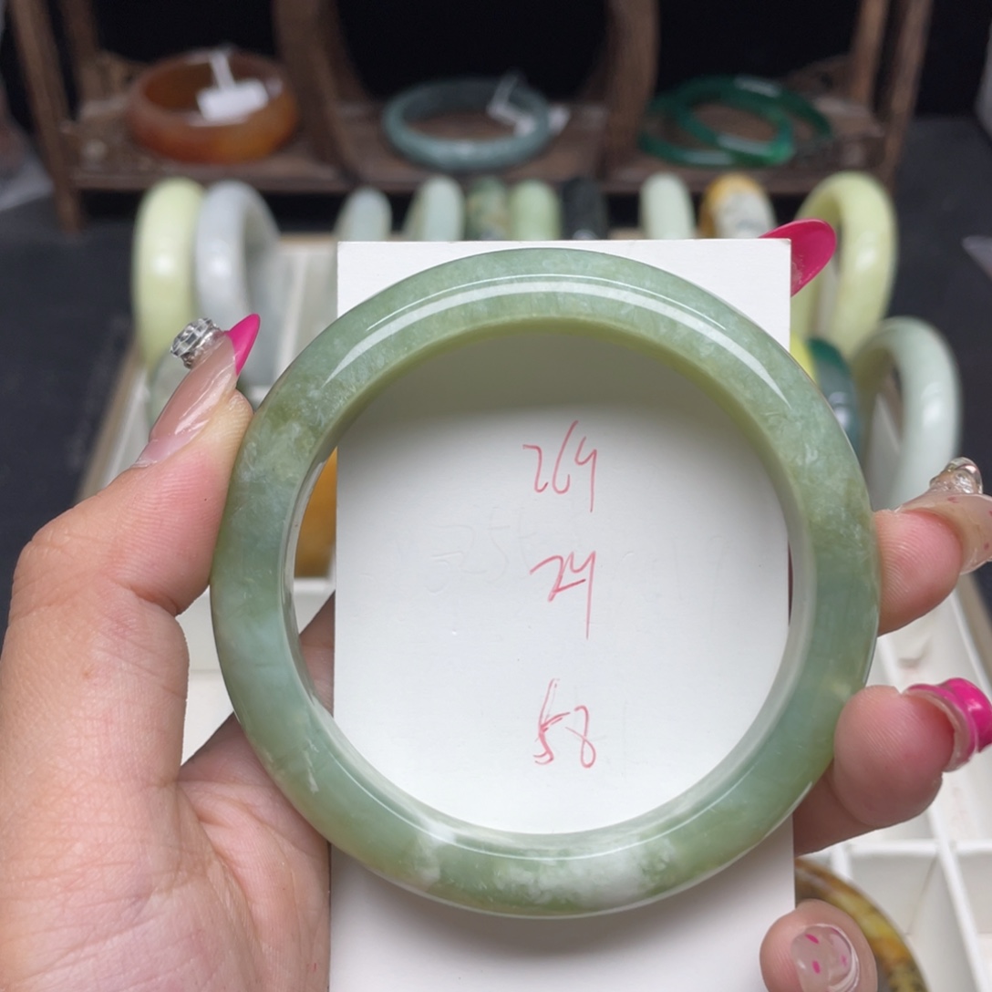 未镶嵌蛇纹石玉手镯