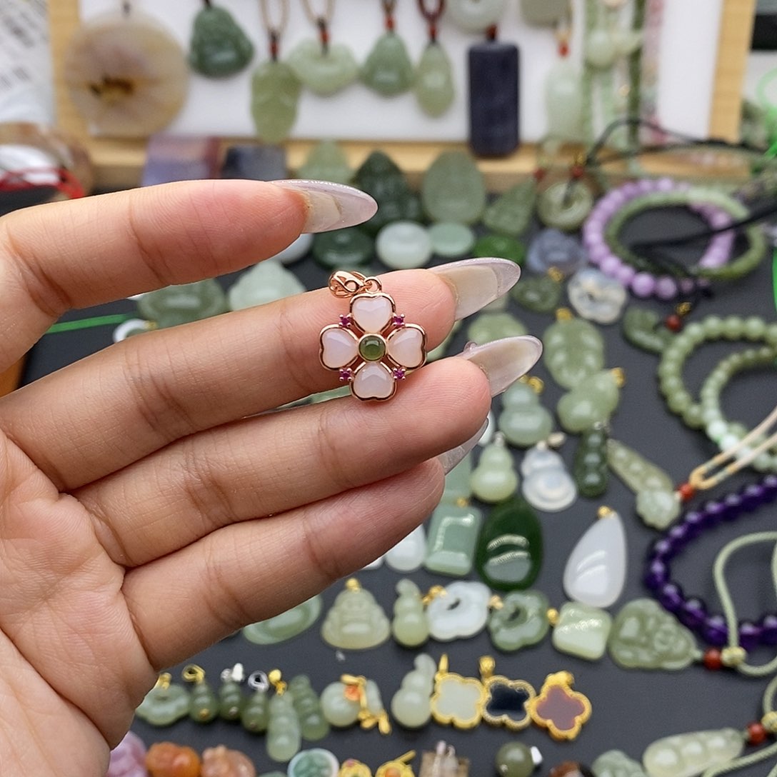 和田玉吊坠(不含链)银S925镶嵌