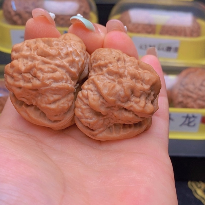 蛙蛙文玩核桃把件